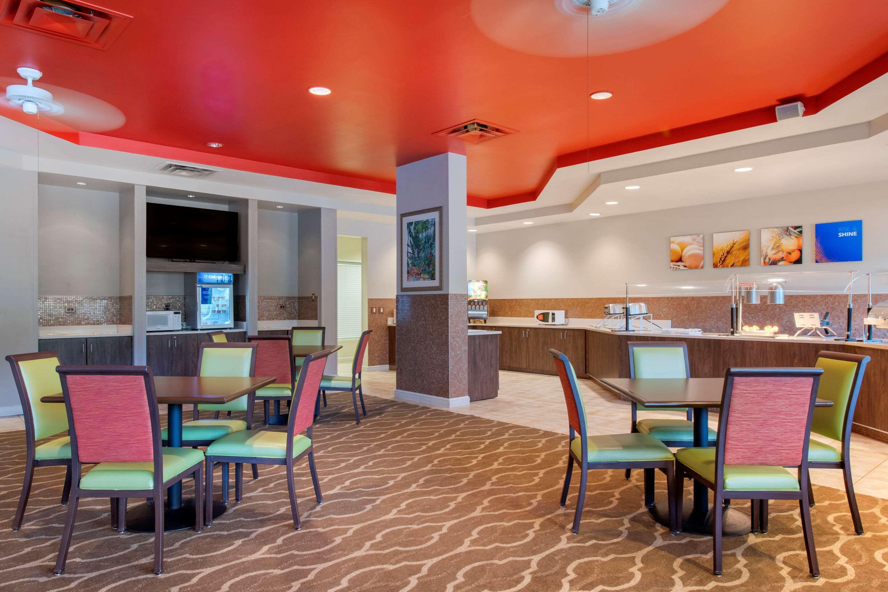 Comfort Suites Maingate East Kissimmee Εξωτερικό φωτογραφία